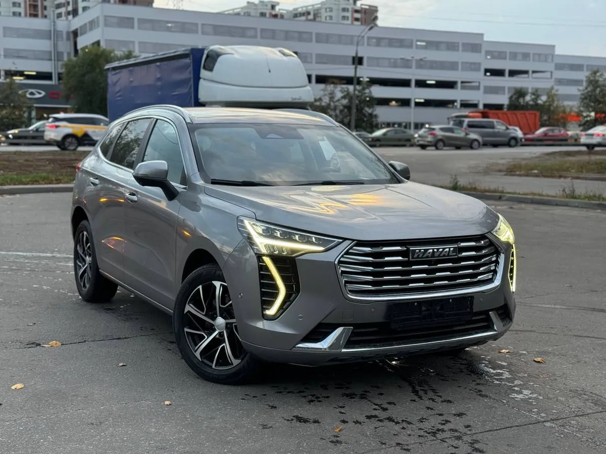 Haval Jolion 1.5 AMT 4WD (150 л.с.) , 2022 , 51640 км Haval Jolion 1.5 AMT 4WD (150 л.с.) , 2022 , 51640 км