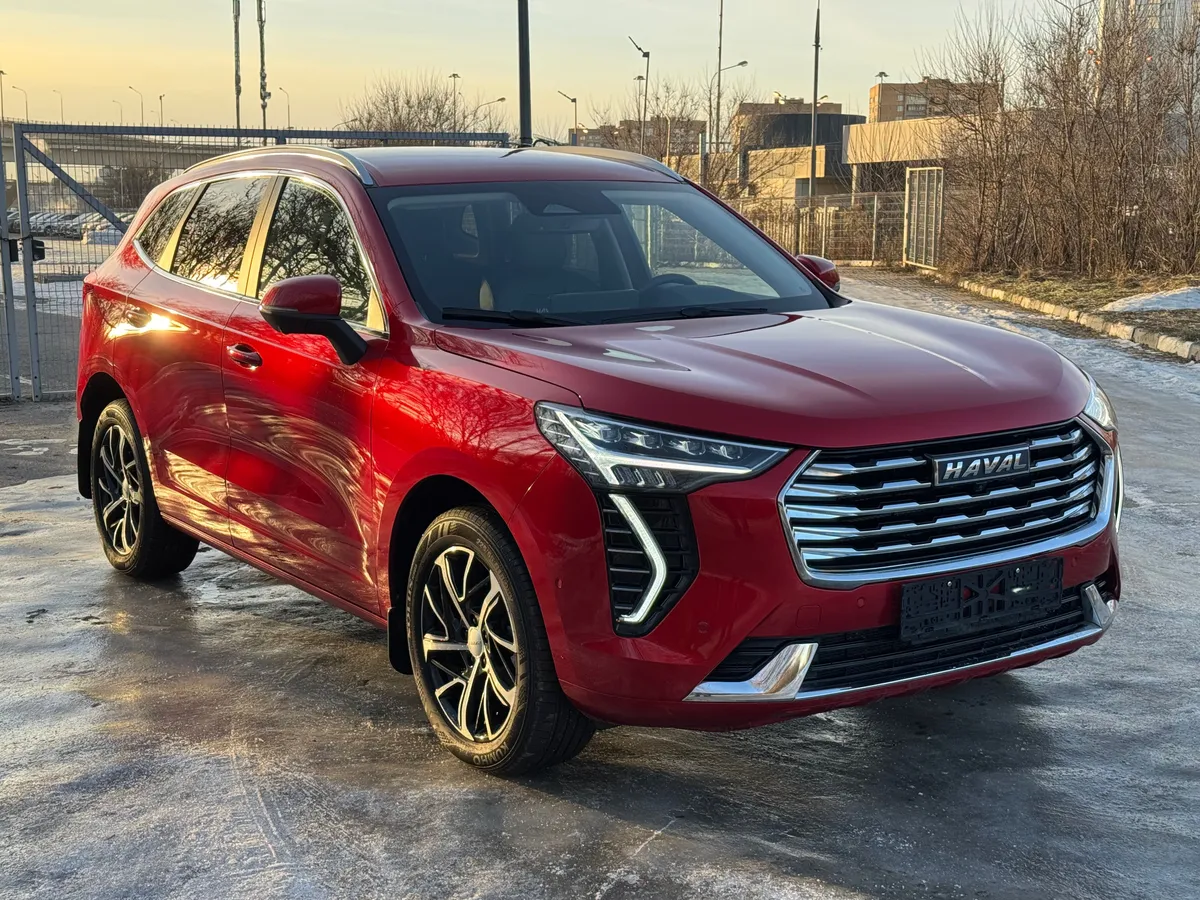 Haval Jolion 1.5 AMT 4WD (150 л.с.) , 2023 , 10963 км Haval Jolion 1.5 AMT 4WD (150 л.с.) , 2023 , 10963 км